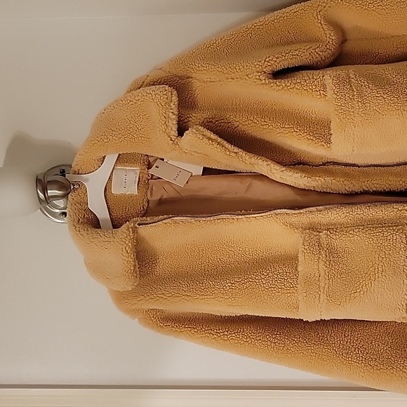 NWT Shearling Jacket - Picture 4 of 5